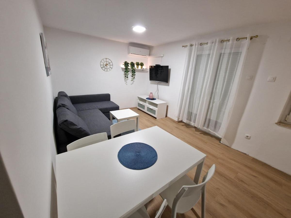 Goya - Selce Apartment Екстериор снимка
